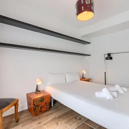 Daire 19th Comfort Flat By Next Stop